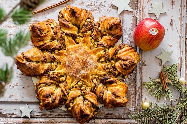 Stella speziata con ripieno di noci e mele: la ricetta